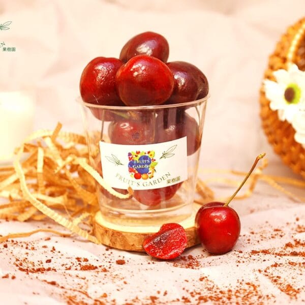 Fresh imported Canadian Cherry by Fruiit Garden with sweet juicy premium cherries